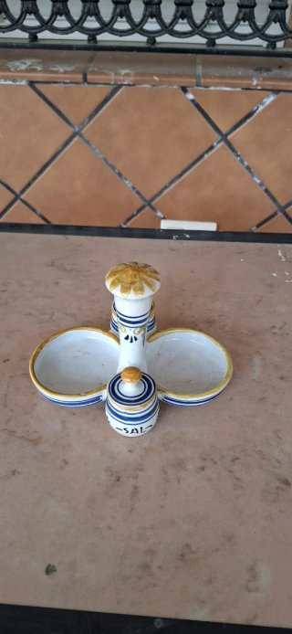 4 Jarrones de Cerámica Talaverana Azul y Blanco
