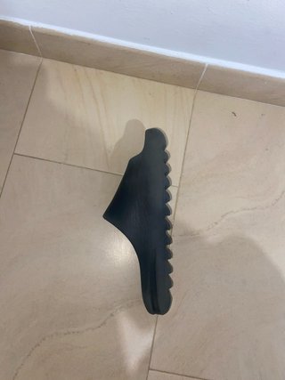 Yeezy Slides Grises Usadas