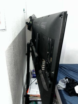 Televisor Panasonic 47 + Mando y fire stick negoci