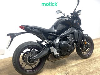 YAMAHA MT-09 (FULL)