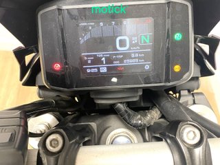 YAMAHA MT-09 (FULL)