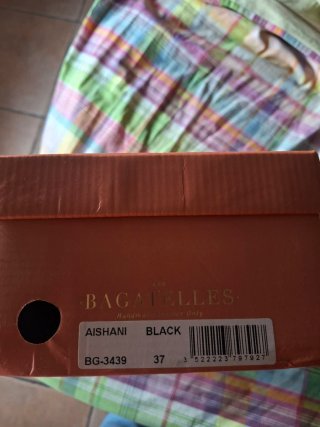 Sandalias Les Bagatelles negras con hebillas