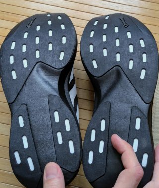 Zapatillas Adidas Adizero Negras y Blancas
