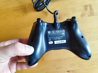 Joypad cablato per Xbox 360 e PC
