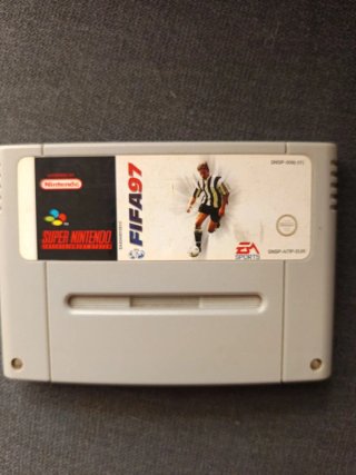 Lote 2 juegos Super Nintendo:FIFA 97 y NBA Live 97
