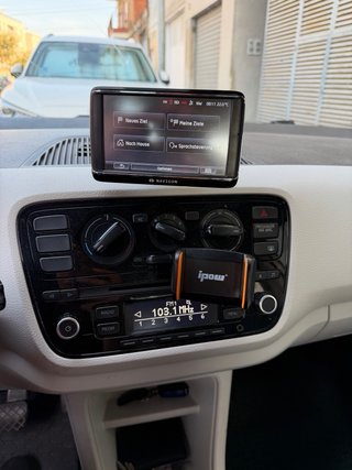 Volkswagen up! 2013