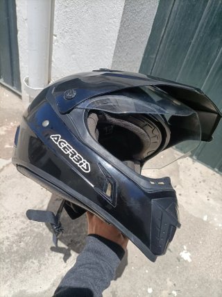 Casco de moto negro Acerbis