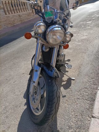 Suzuki 800cc Custom Negra