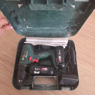 Taladro Bosch EasyDrill 18V-40