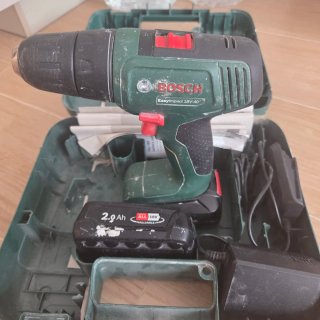 Taladro Bosch EasyDrill 18V-40