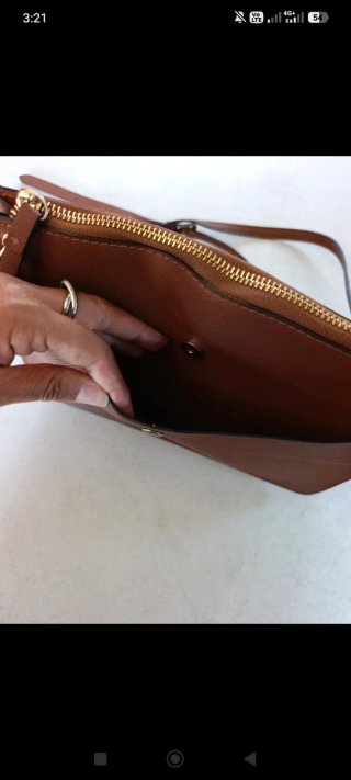 Bolso bandolera marrón claro