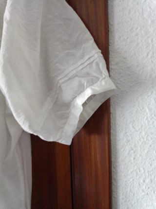 Blusa blanca con encaje
