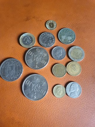 Lote de monedas variadas