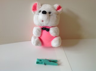 Peluche ratón blanco y rosa