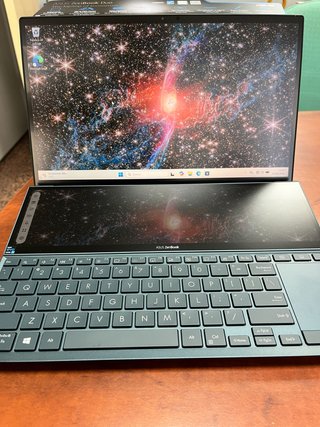 ASUS ZenBook Duo 14" doble pantalla, i7, 8GB, 512
