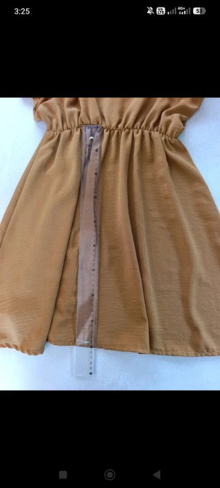 Vestido mostaza con volantes talla M
