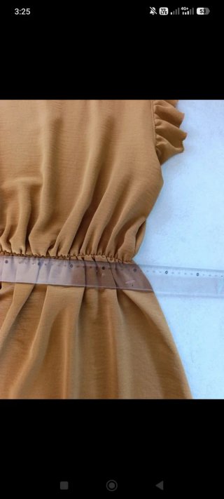 Vestido mostaza con volantes talla M