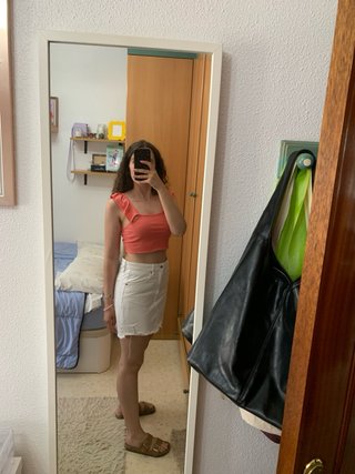 Crop Top color coral de Zara