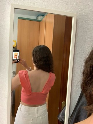 Crop Top color coral de Zara