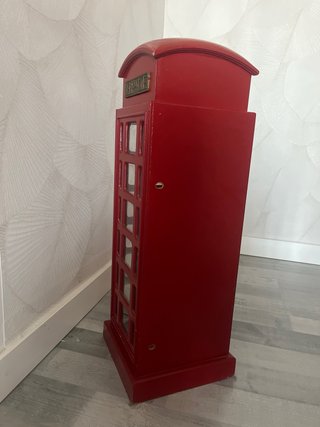 Estantería Cabina Telefónica estilo londres