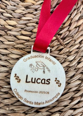 Regalos personalizados en madera con máquina laser