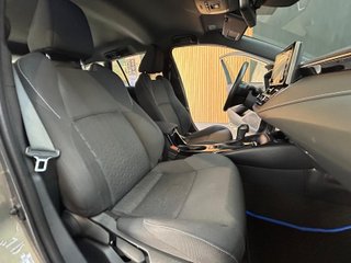 Toyota Corolla 1.8 125H BUSINESS PLUS E-CVT TOU SPORT