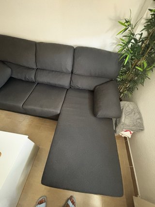 Sofá chaiselongue gris oscuro, regalo