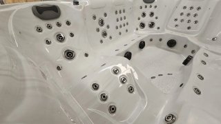 Jacuzzi con GARANTIA de 1 año