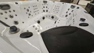 Jacuzzi con GARANTIA de 1 año