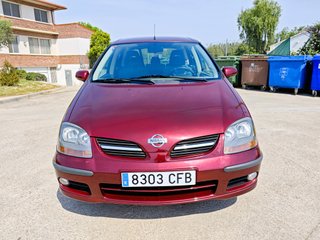 Nissan Almera Tino 2003
