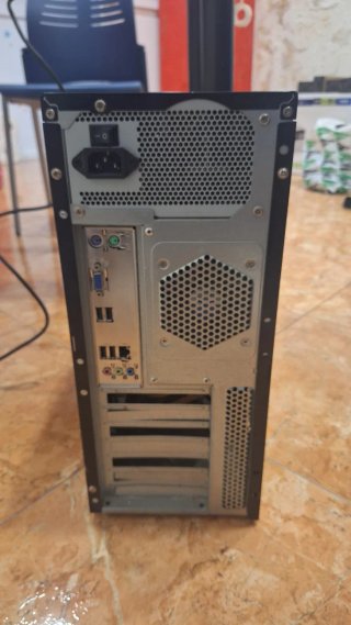 PC Completo + Monitor AOC Negro