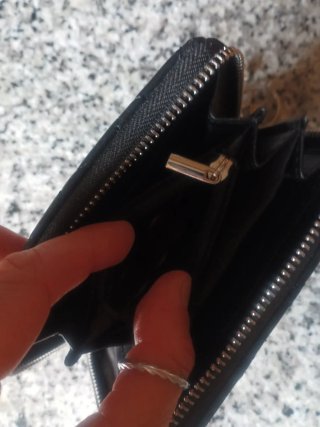 Portafoglio donna nero trapuntato
