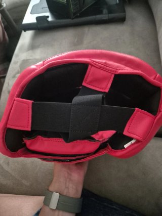 Casco de boxeo rojo