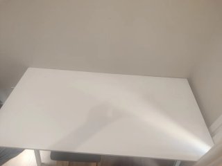 Mesa de estudio blanca