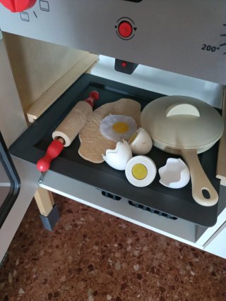 Cocina infantil de madera