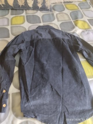 Camisa de pana azul marino