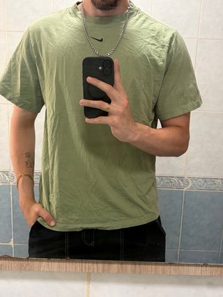 Camiseta Nike Mini Swoosh Talla XL