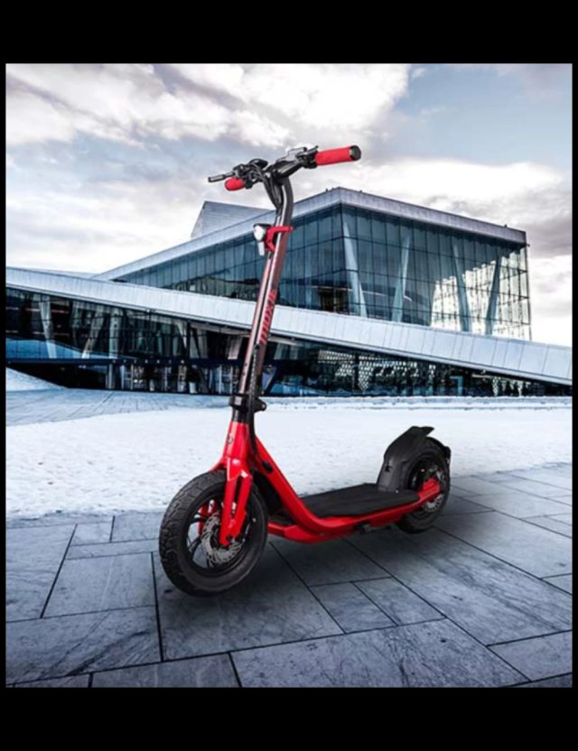 Patinete eléctrico Moxie M4 Urban Class Super Red