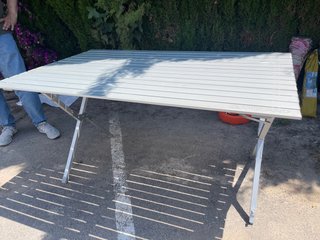 Mesa plegable aluminio Midland 6 px