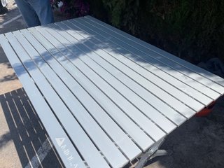Mesa plegable aluminio Midland 6 px