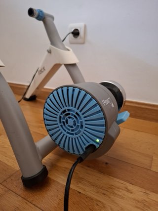 Rodillo Tacx Flow Smart + rueda lista para usar
