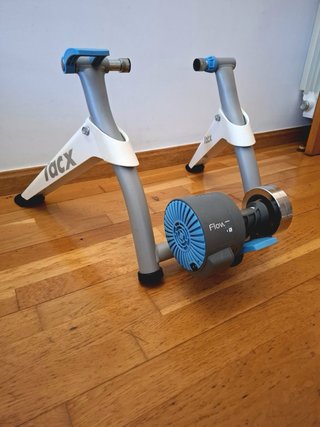 Rodillo Tacx Flow Smart + rueda lista para usar