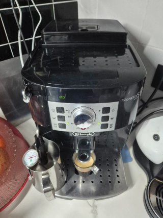 Cafetera Magnífica S DeLonghi