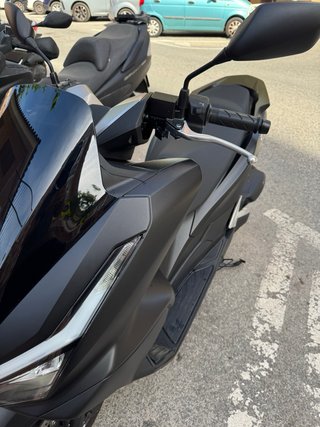 Honda PCX 125 DX 2025 Negra