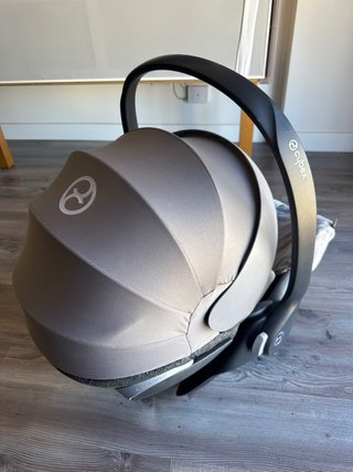 Cybex Cloud T i-Size + Base T Isofix