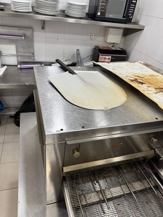 Horno túnel pizzas + mesa