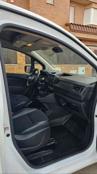 Renault Kangoo 2023