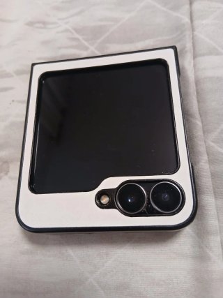 Samsung Galaxy Z Flip7 FE Negro Funda, Caja