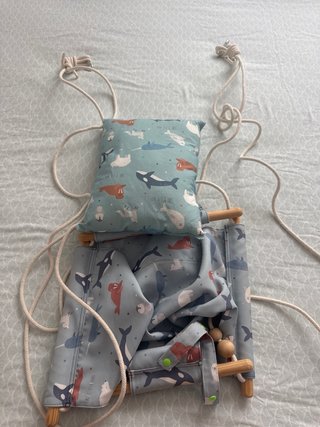 Columpio infantil con diseño de animales marinos