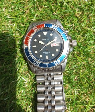 Seiko Kinetic Pepsi Cristal  zafiro 200m 5M63 0A1
